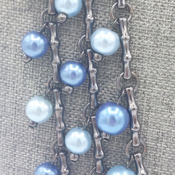 Necklace Blue Glass Beads Tripple Strand Gun Metal Gray Chain Satellite Beads Bi - Picture 4 of 7